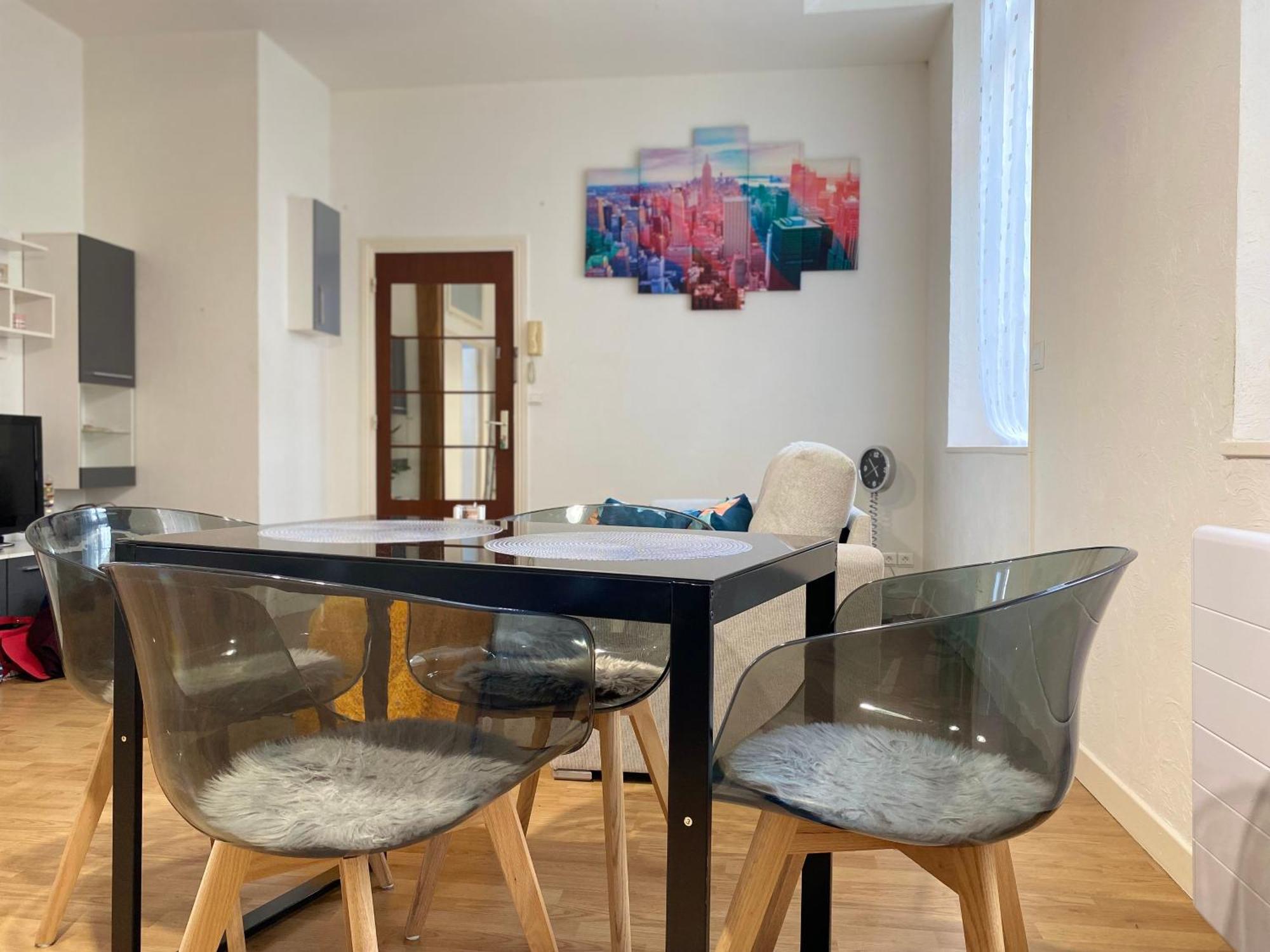 Appartement Coeur Centre Ville 누아용 외부 사진