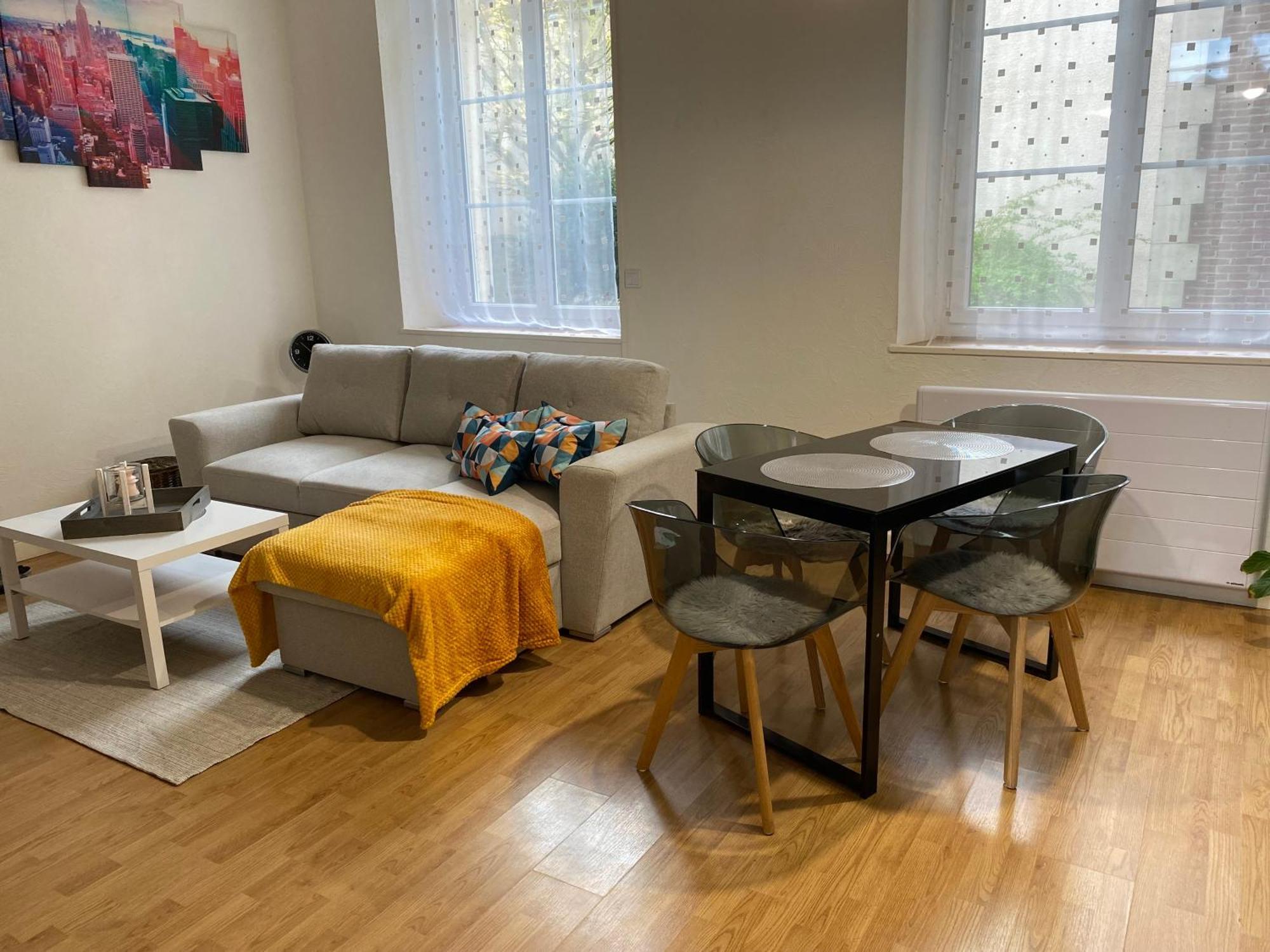 Appartement Coeur Centre Ville 누아용 외부 사진
